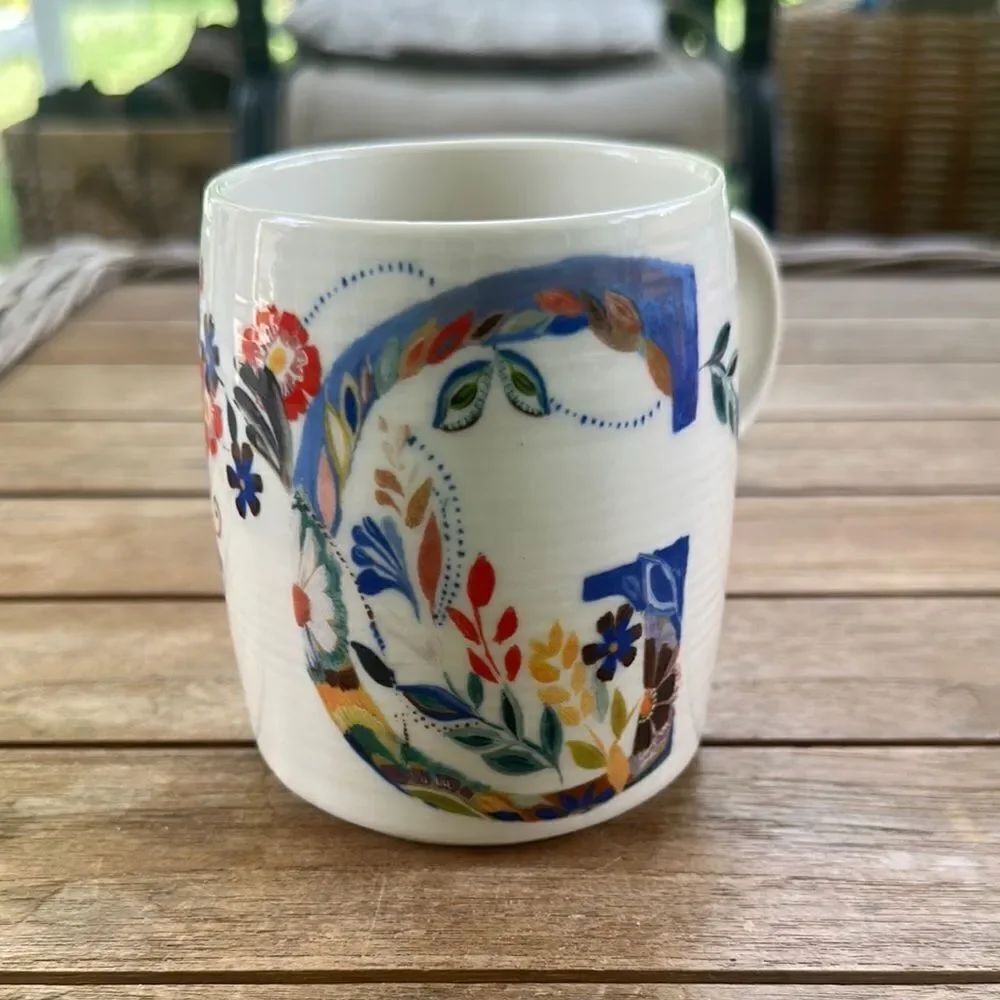 Starla M Halfmann Floral Monogram Initial Letter G
Mug
